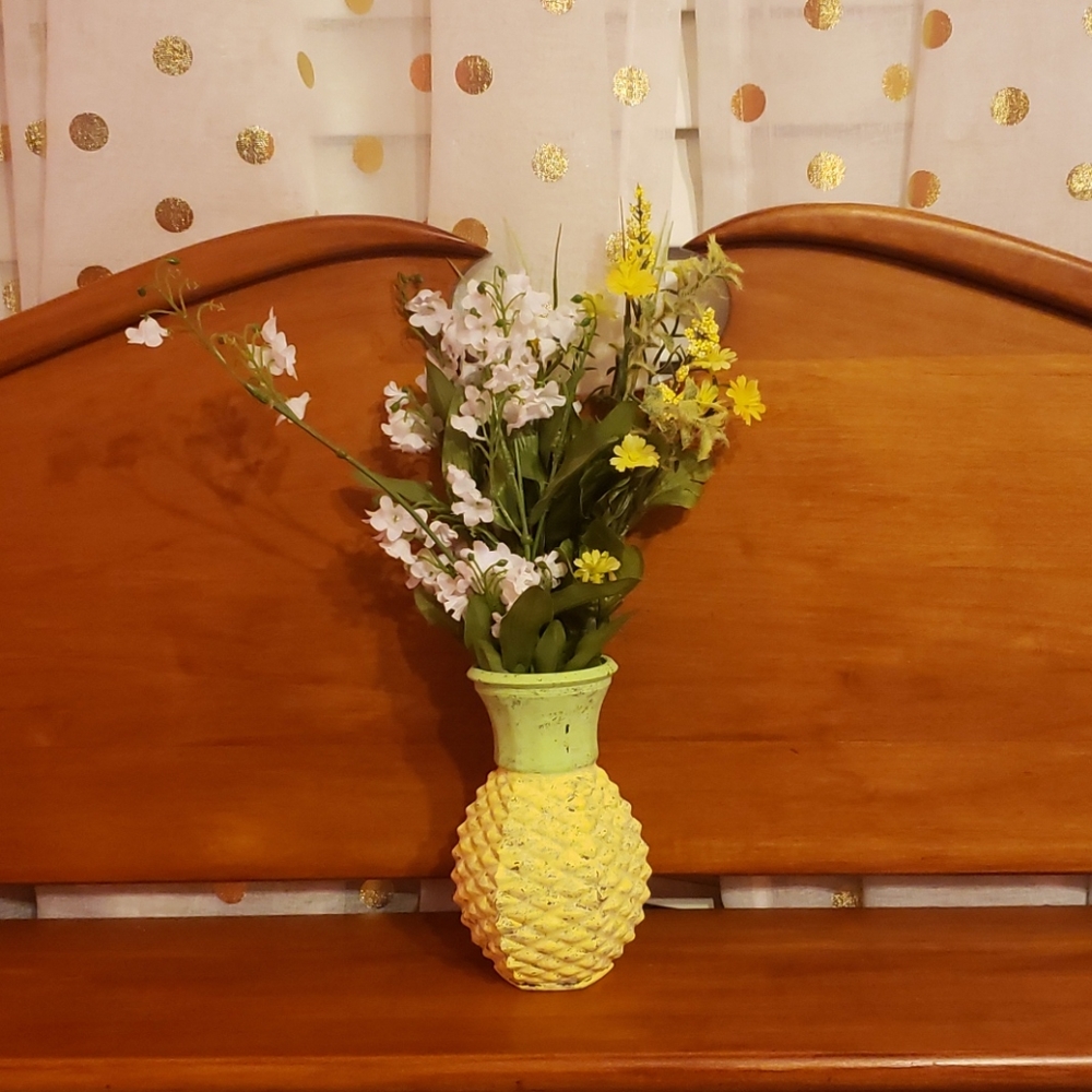 Pinapple vase